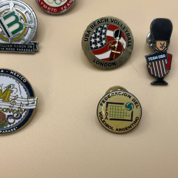 Lot of 16 Collectible Pins Volleyball USA London USC Argentina Rose Bowl Parade - Picture 5 of 10